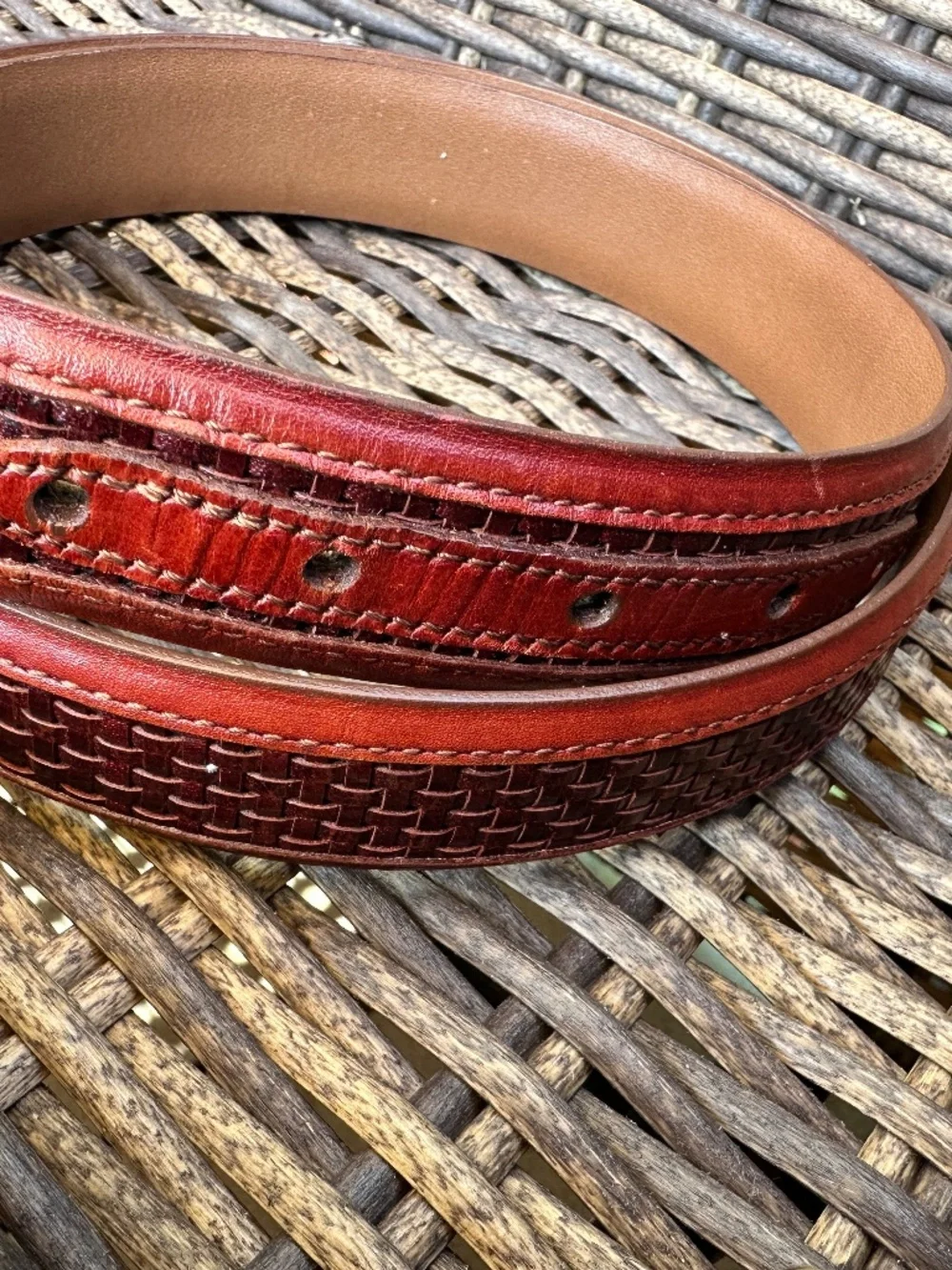 ALLEN EDMONDS Cognac Brown Woven Calfskin Leather Dress Belt 28006 USA Sz 42